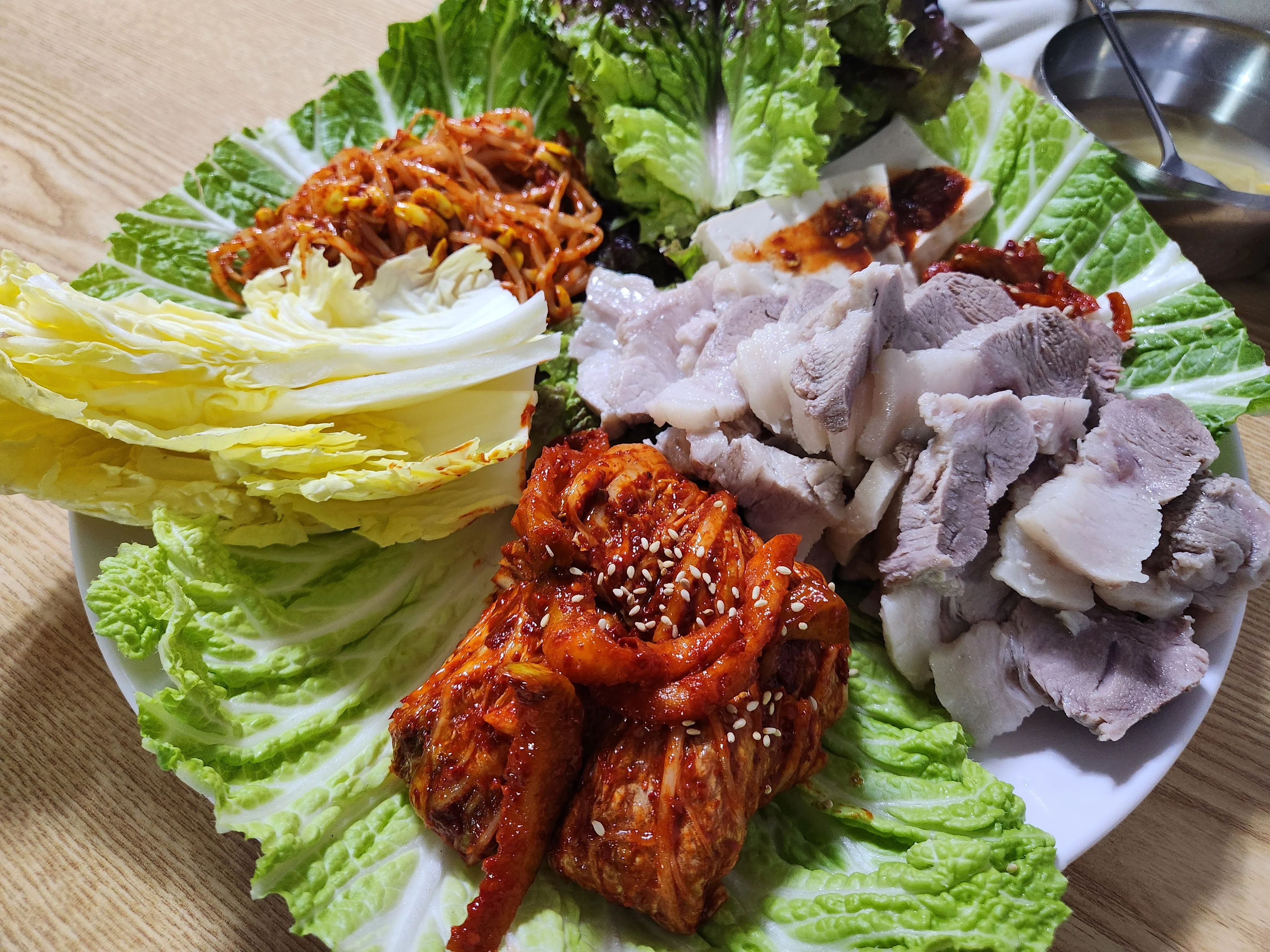 Janggun Bossam Jokbal