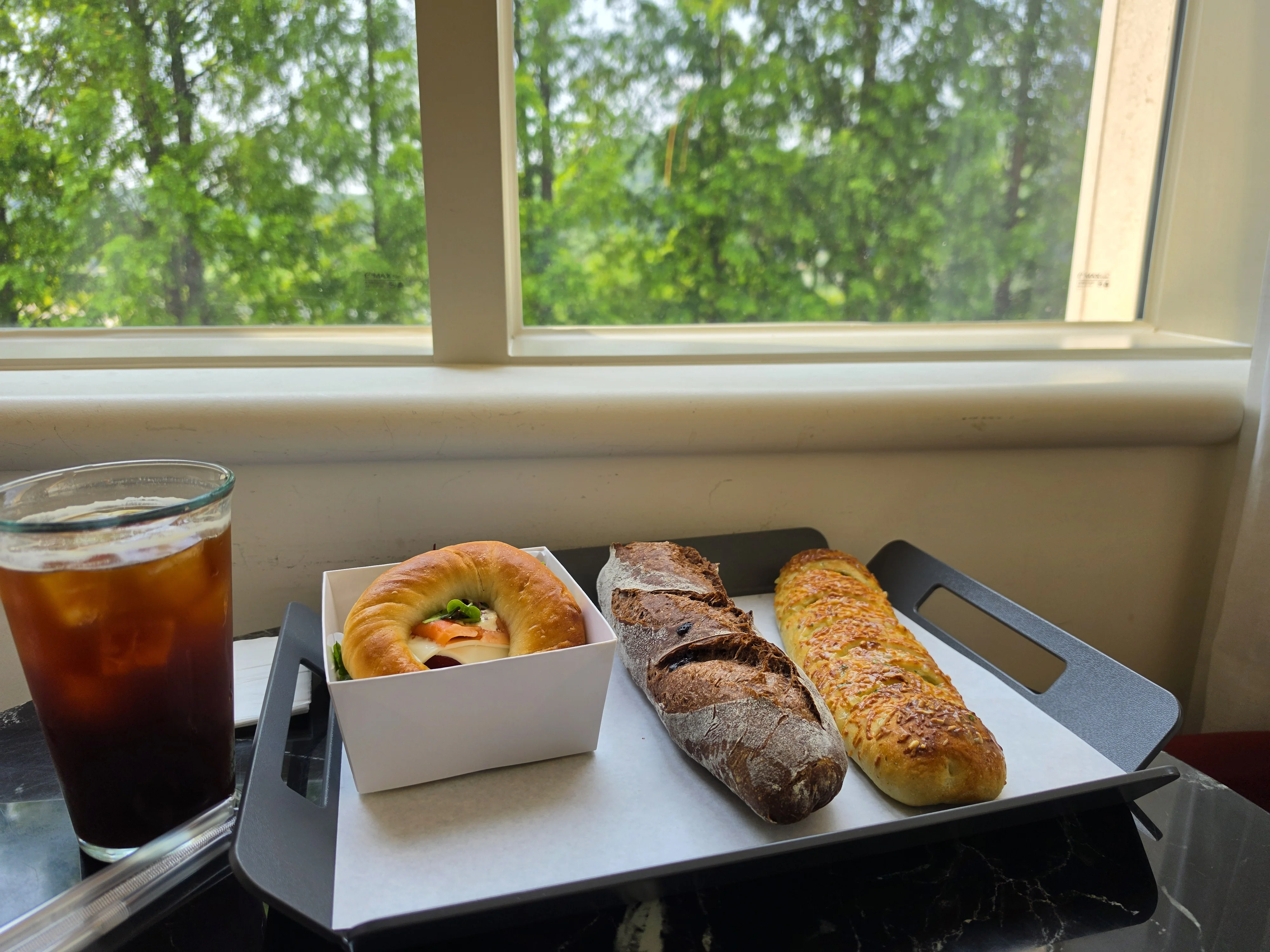 Mokushura French Cafe